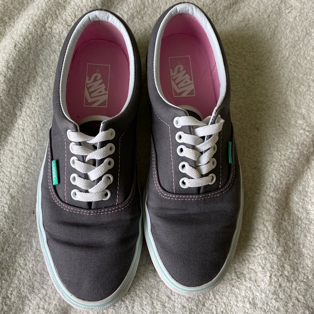 Classic Vans in grey !!